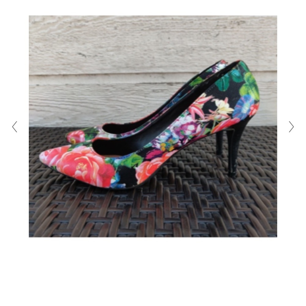 Floral pumps